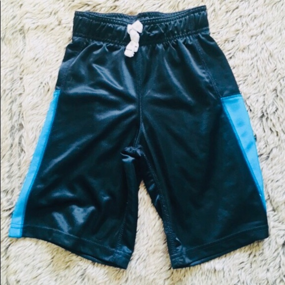 Carter’s boy’s blue athletic sports wear shorts size 7
